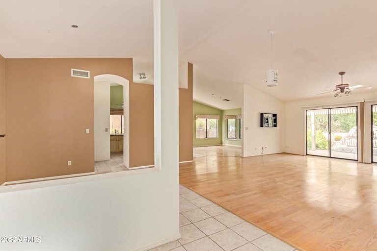 Photo 5 of 41 - 5691 S Palo Blanco Dr, Gold Canyon, AZ 85118