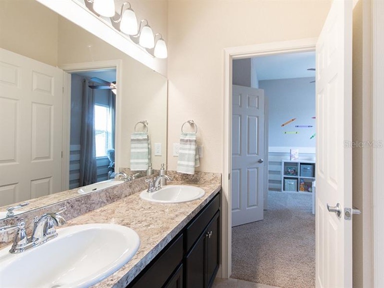 Photo 16 of 24 - 4012 Shearwater St, Lakeland, FL 33811
