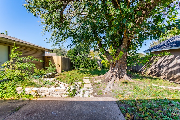Photo 29 of 30 - 3605 Mosswood Dr, Garland, TX 75042