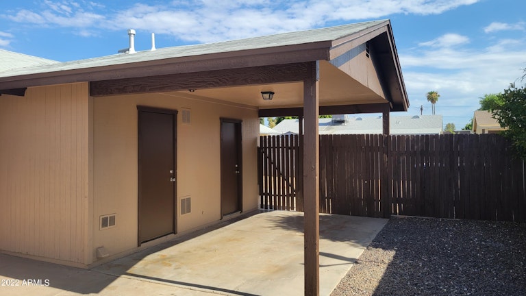 Photo 2 of 20 - 2228 W Danbury Rd, Phoenix, AZ 85023