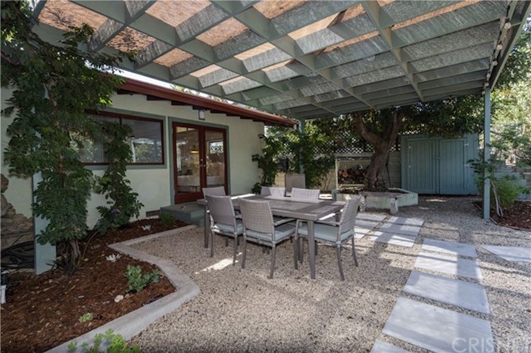 Photo 23 of 35 - 10429 Pearson Pl, Sunland, CA 91040