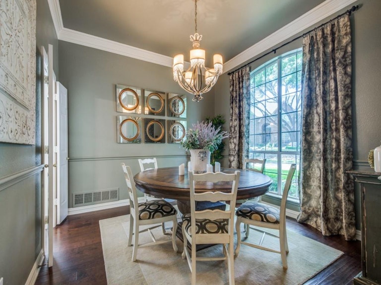 Photo 7 of 36 - 6205 Wittmore Pl, Plano, TX 75093