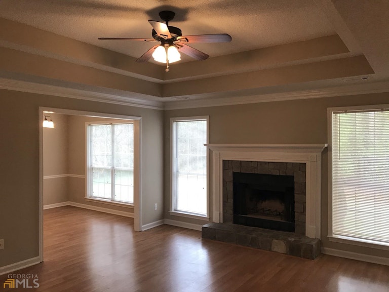 Photo 15 of 29 - 210 Buck Creek Dr, Covington, GA 30016