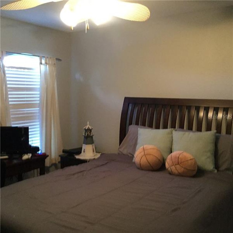 Photo 16 of 25 - 8328 Haven Harbour Way, Bradenton, FL 34212