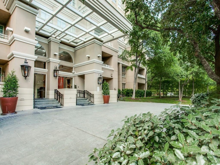 Photo 33 of 33 - 3225 Turtle Creek Blvd #1429, Dallas, TX 75219