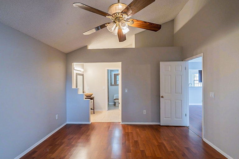 Photo 18 of 29 - 3009 Weymouth Ct, Apopka, FL 32703