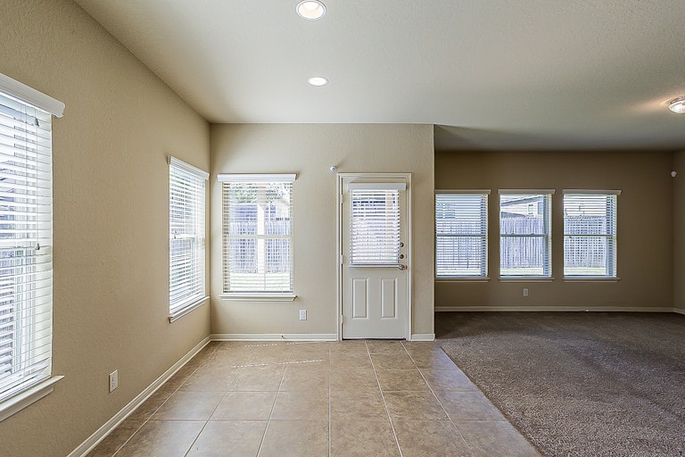 Photo 13 of 22 - 10415 Branch Post, San Antonio, TX 78245