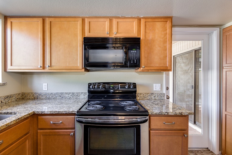 Photo 7 of 31 - 1540 E Candlestick Dr, Tempe, AZ 85283