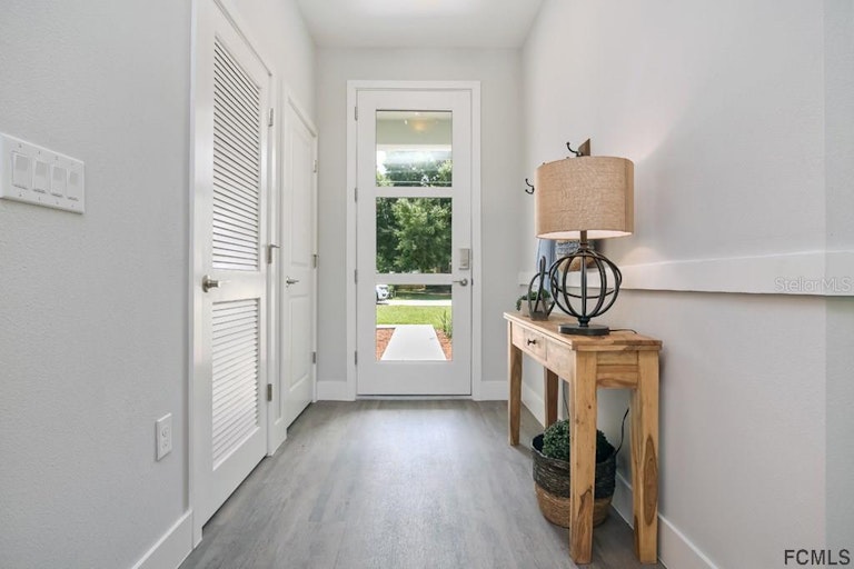 Photo 12 of 24 - 52 Robinson Dr, Palm Coast, FL 32164