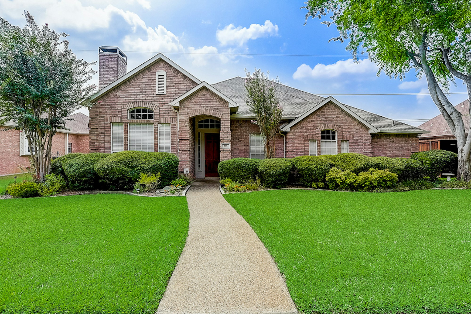 Photo 1 of 50 - 835 Pelican Ln, Coppell, TX 75019