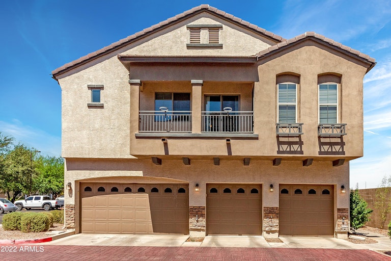 Photo 1 of 24 - 2727 N Price Rd #81, Chandler, AZ 85224