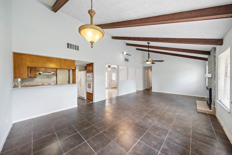 Photo 7 of 20 - 2518 Sage Brush Ln, Sugar Land, TX 77479