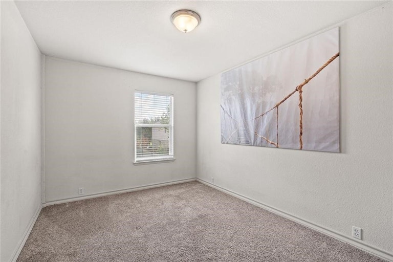 Photo 28 of 39 - 20801 Penny Royal Dr, Pflugerville, TX 78660