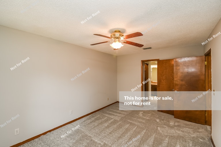 Photo 22 of 27 - 5247 Arlington Rd, Jacksonville, FL 32211