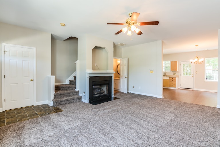 Photo 2 of 19 - 6006 San Marcos Way, Raleigh, NC 27616