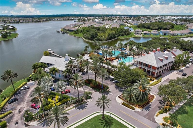 Photo 58 of 64 - 511 Winterside Dr, Apollo Beach, FL 33572