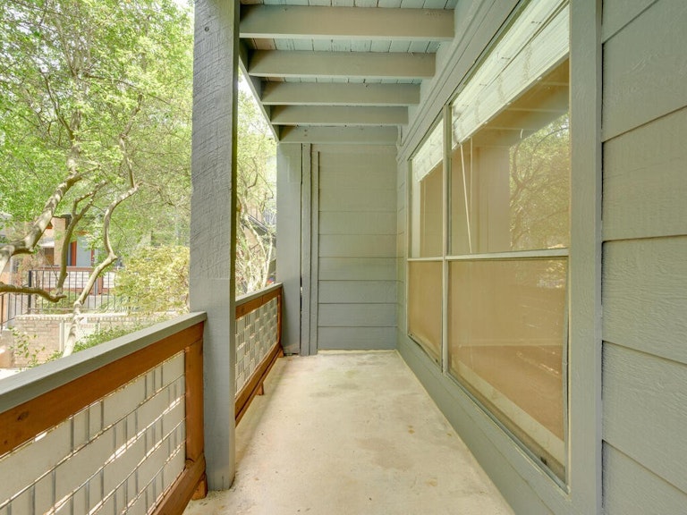 Photo 21 of 30 - 1101 Hollow Creek Dr #2104, Austin, TX 78704
