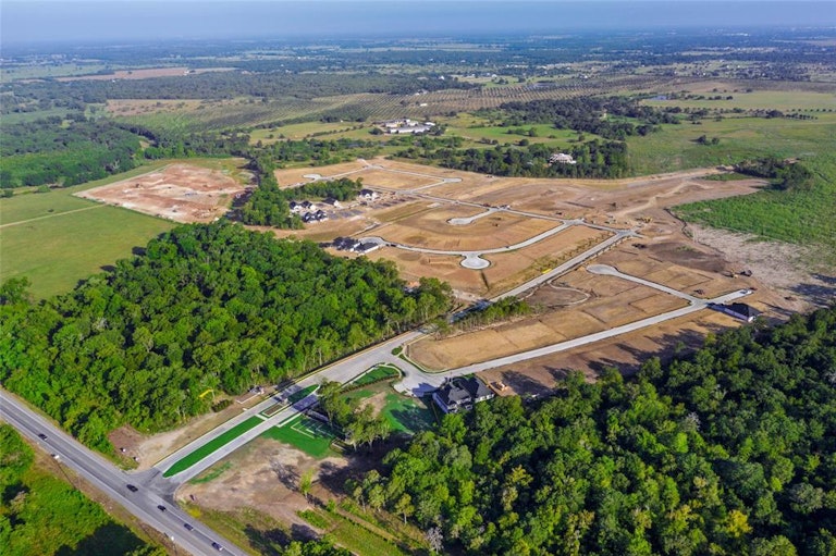 Photo 6 of 6 - 7810 Wayman Pass, Fulshear, TX 77441