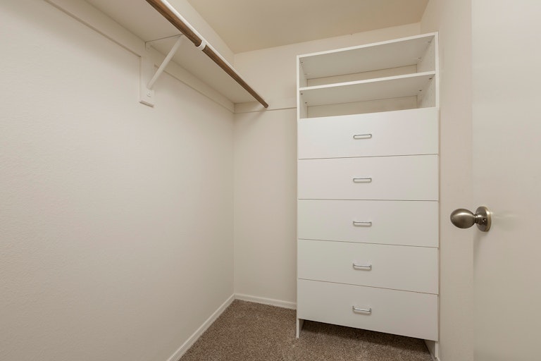 Photo 13 of 21 - 1315 E Helena Dr, Phoenix, AZ 85022