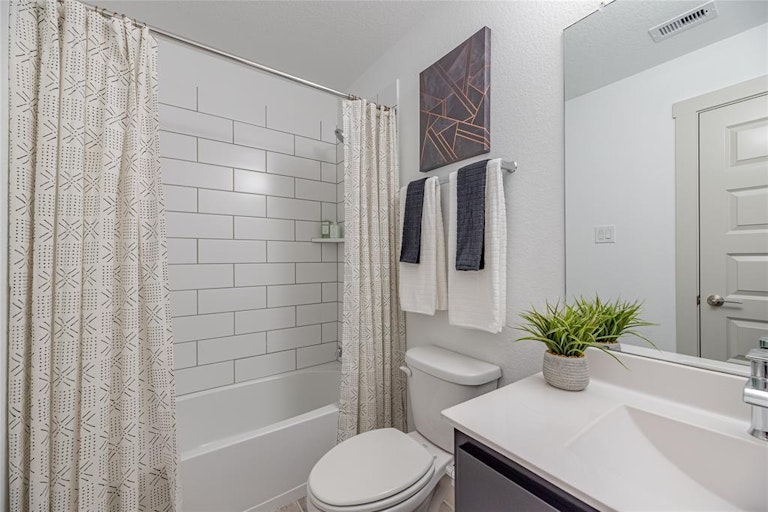 Photo 34 of 50 - 3806 Aidens Peak Ct, Katy, TX 77494