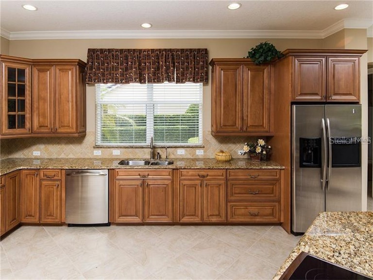 Photo 9 of 25 - 25625 Hawks Run Ln, Sorrento, FL 32776