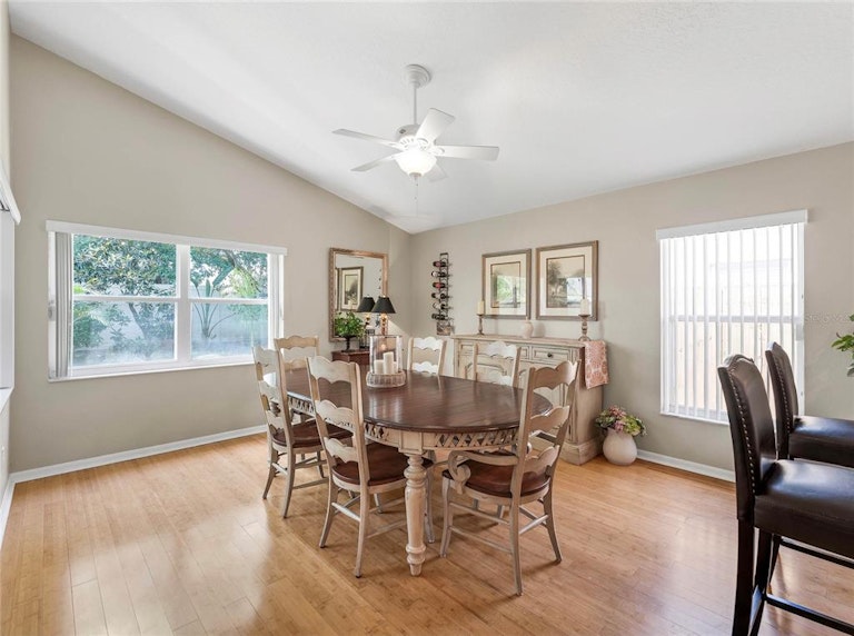 Photo 14 of 43 - 515 Sagecreek Ct, Winter Springs, FL 32708