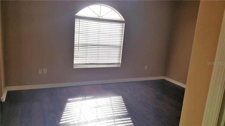 Photo 12 of 22 - 737 Pinellas Bayway S #207, Saint Petersburg, FL 33715