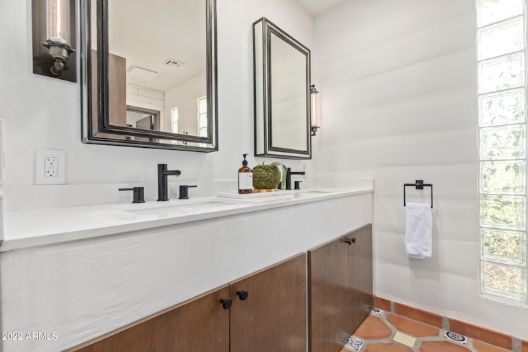 Photo 50 of 56 - 6250 E Charter Oak Rd, Scottsdale, AZ 85254