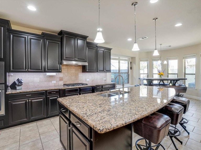 Photo 10 of 40 - 1412 9th St, Argyle, TX 76226