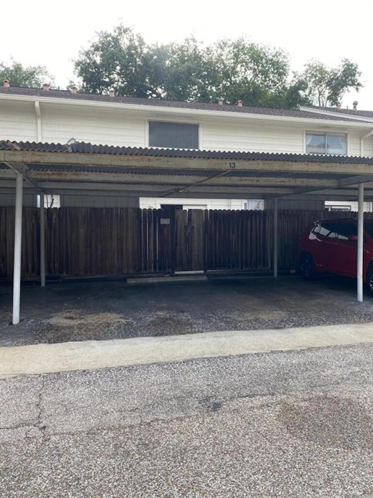 Photo 22 of 23 - 10018 Knoboak Dr #13, Houston, TX 77080