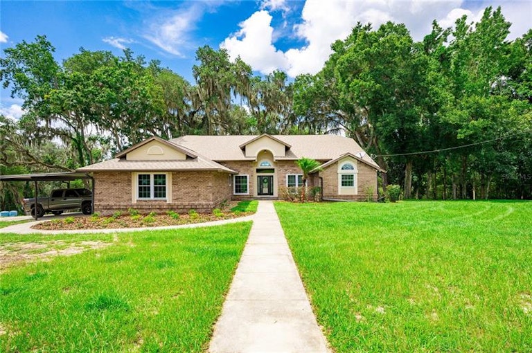 Photo 2 of 95 - 31949 Amberlea Rd, Dade City, FL 33523