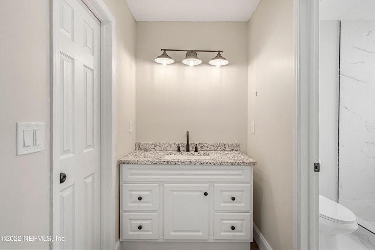 Photo 18 of 27 - 852 Maplewood Ln, Orange Park, FL 32065