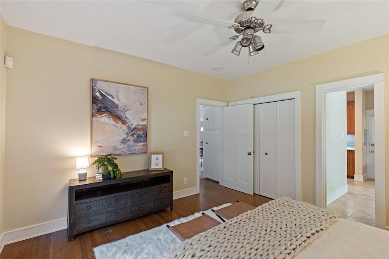 Photo 12 of 27 - 1414 Hollywood Ave, Dallas, TX 75208