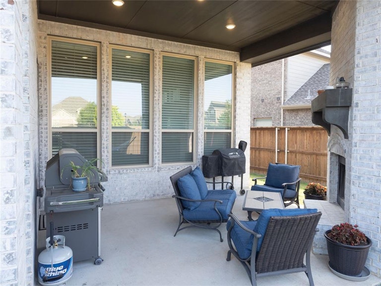 Photo 30 of 33 - 4118 Revard Rd, Celina, TX 75009