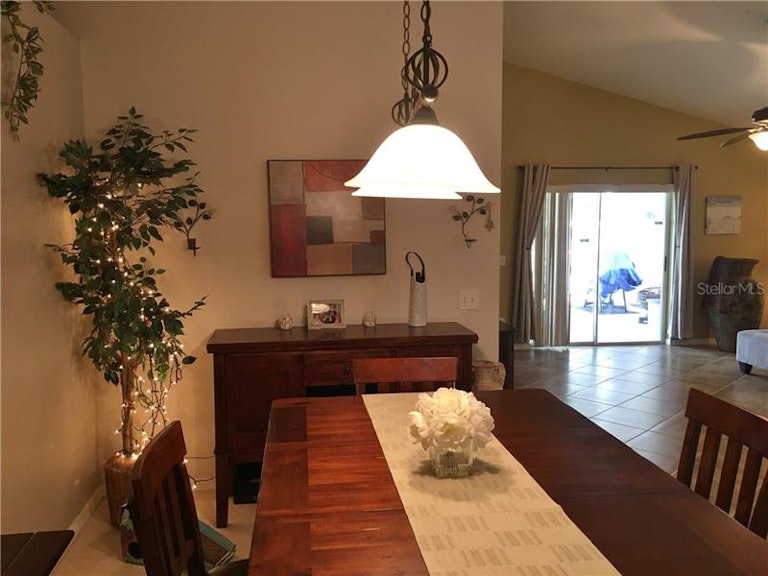 Photo 21 of 25 - 24535 Laurel Ridge Dr, Lutz, FL 33559