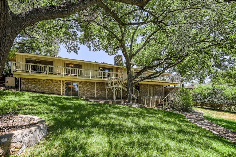 Photo 33 of 40 - 4905 Crestway Dr, Austin, TX 78731