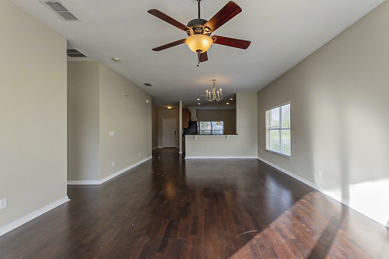 Photo 5 of 20 - 1157 Maplebrook Dr, Lake Alfred, FL 33850