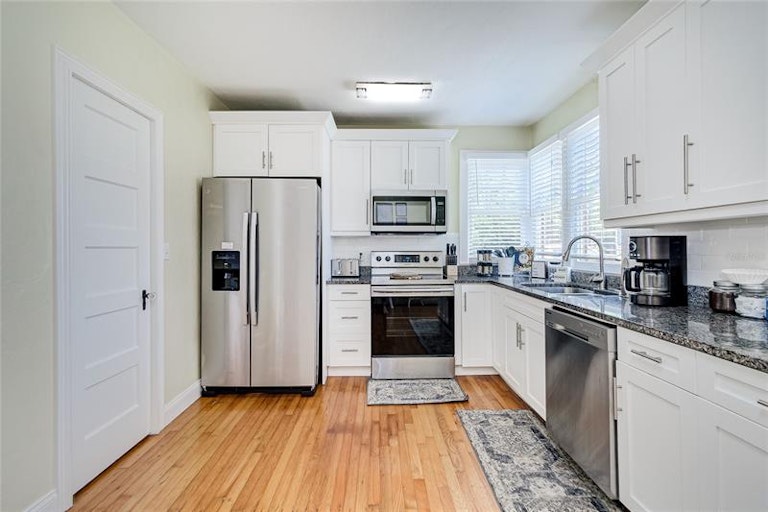 Photo 14 of 43 - 725 S Rushing Ave, Lakeland, FL 33801