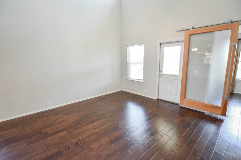 Photo 21 of 37 - 15964 Avenel Way, Fort Worth, TX 76177