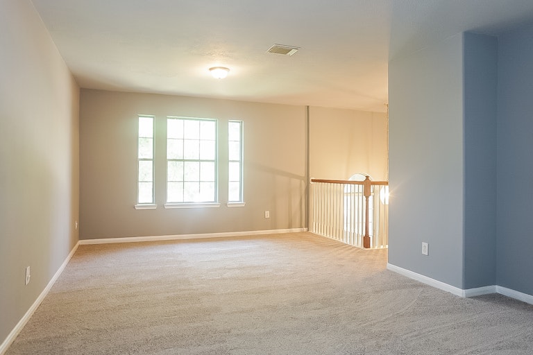 Photo 13 of 27 - 8910 Aberdeen Park Dr, Houston, TX 77095