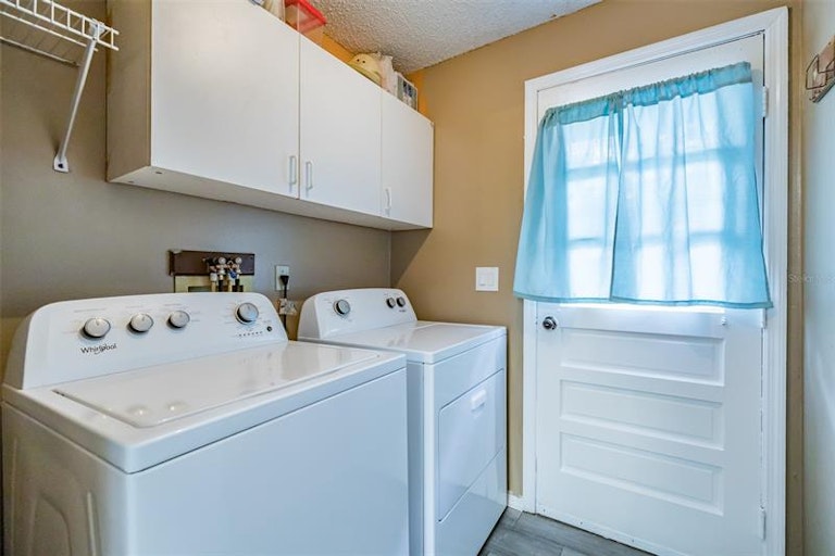 Photo 13 of 63 - 1208 5th St, Wimauma, FL 33598