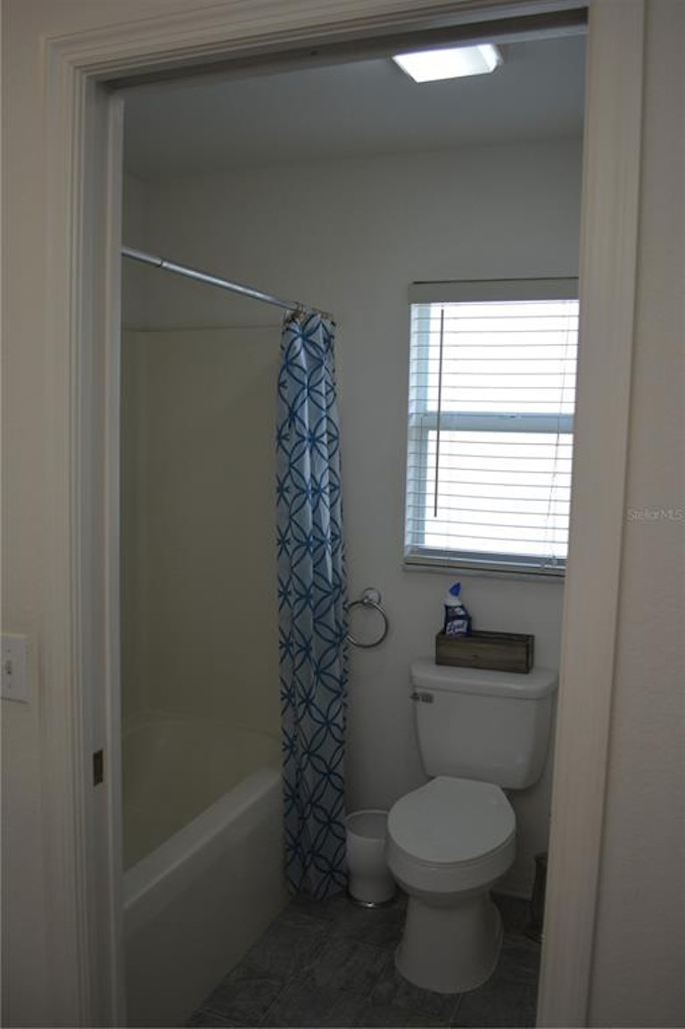 Photo 20 of 28 - 352 Lake Suzanne Dr, Lake Wales, FL 33859
