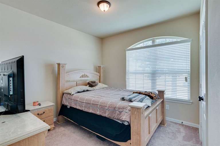 Photo 6 of 40 - 1508 Fallingwater Trl, Haslet, TX 76052