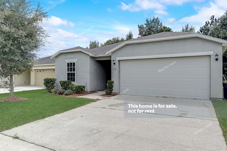 Photo 1 of 26 - 12109 Alexandra Dr, Jacksonville, FL 32218