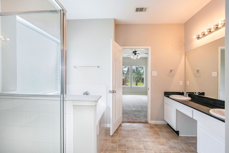 Photo 14 of 16 - 2318 Blue Reef Dr, Katy, TX 77449