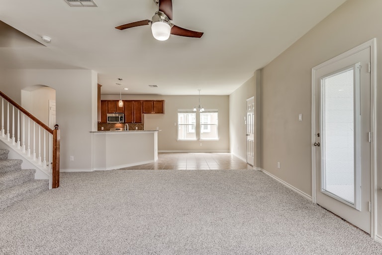 Photo 3 of 28 - 905 Charleston Ln, Savannah, TX 76227