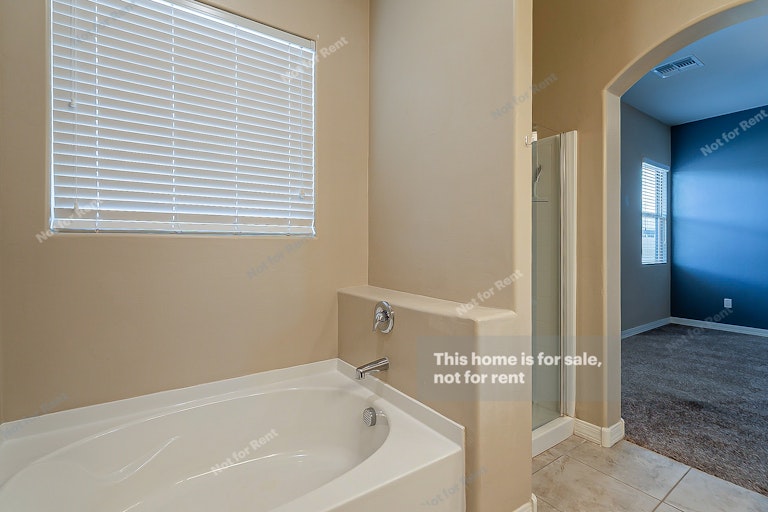 Photo 14 of 17 - 9859 N Howling Wolf Rd, Marana, AZ 85653