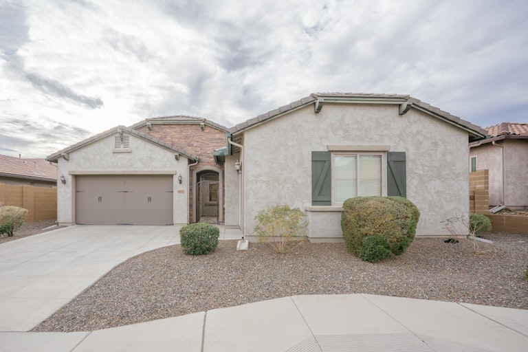 Photo 1 of 32 - 28020 N 16th Gln, Phoenix, AZ 85085