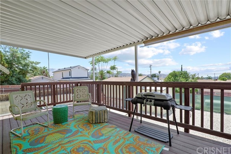 Photo 22 of 39 - 10607 Irma Ave, Tujunga, CA 91042
