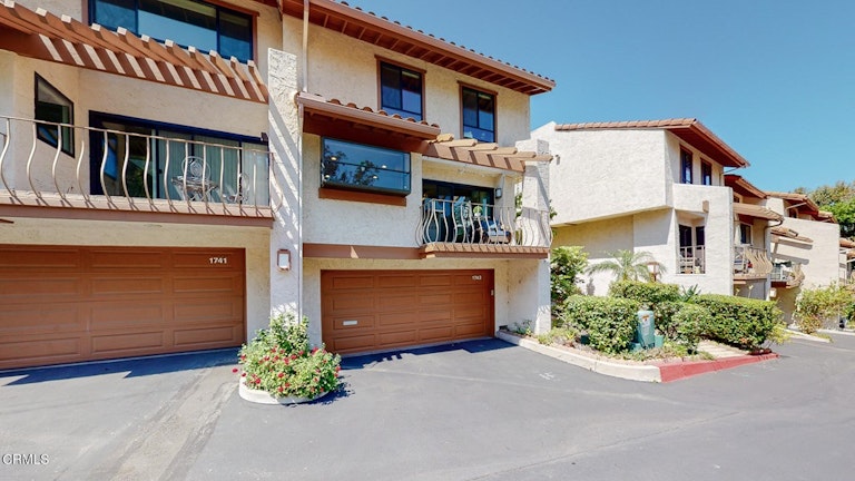 Photo 51 of 53 - 1743 Camino De Villas, Burbank, CA 91501